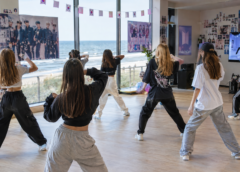 Obóz K-POP nad Bałtykiem – przygoda z koreańską kulturą dla młodych fanów